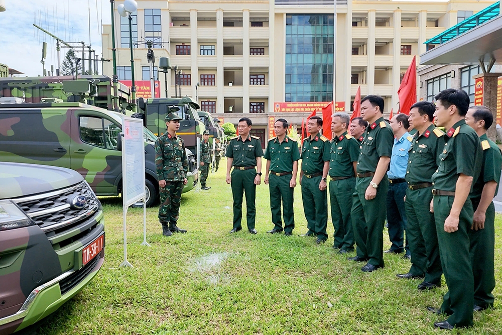Đẩy mạnh chuyển đổi số trong bảo đảm kỹ thuật tác chiến điện tử toàn quân